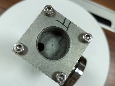 上進(jìn)下出型金屬管轉(zhuǎn)子流量計(jì)