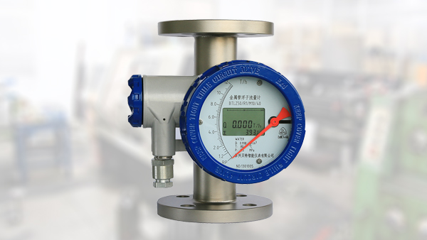 在使用金屬管浮子流量計時應(yīng)該如何維護(hù)？